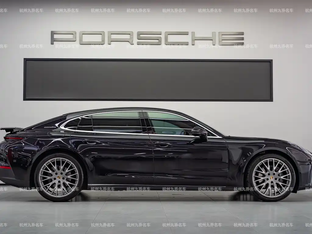 Porsche Panamera — миниатюра 4