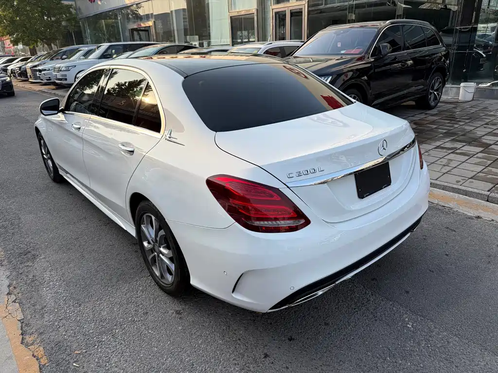 Mercedes-Benz C-Class — миниатюра 2