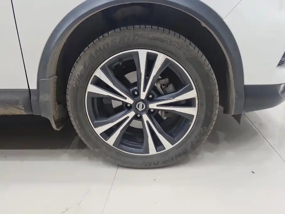 Nissan Qashqai — миниатюра 6