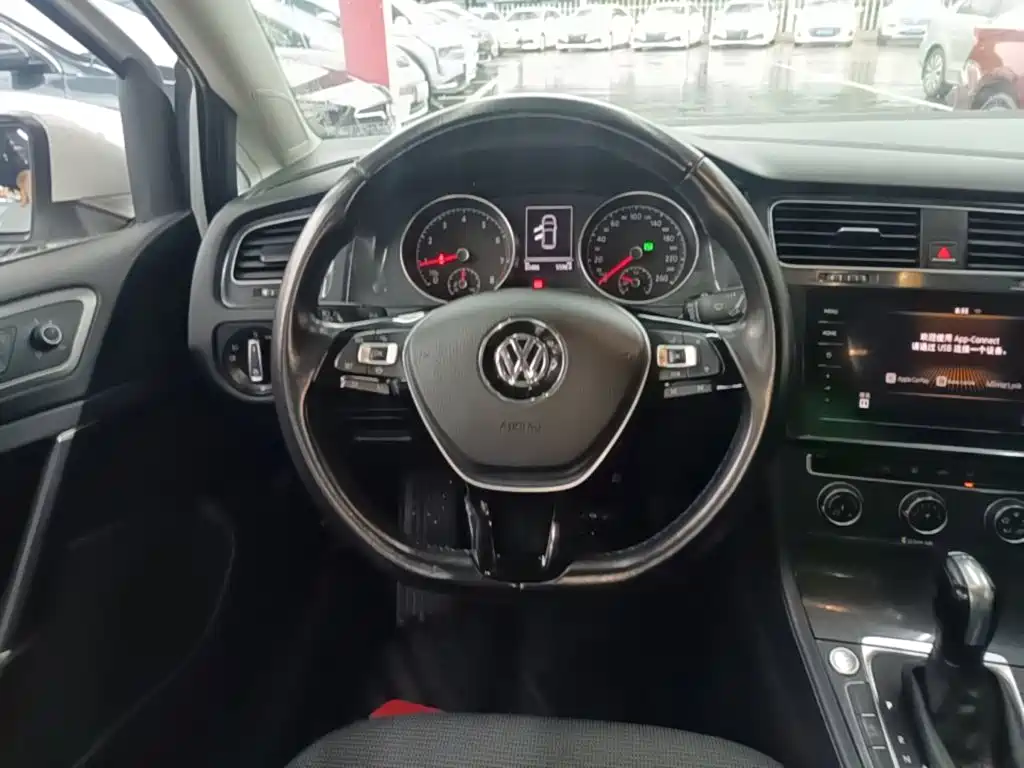 Volkswagen Golf — миниатюра 11