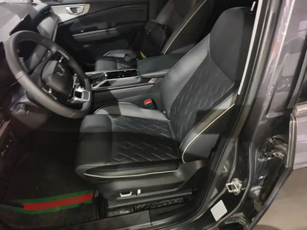 Wuling Jiachen — миниатюра 15