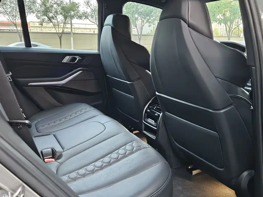 BMW X5 M — миниатюра 10