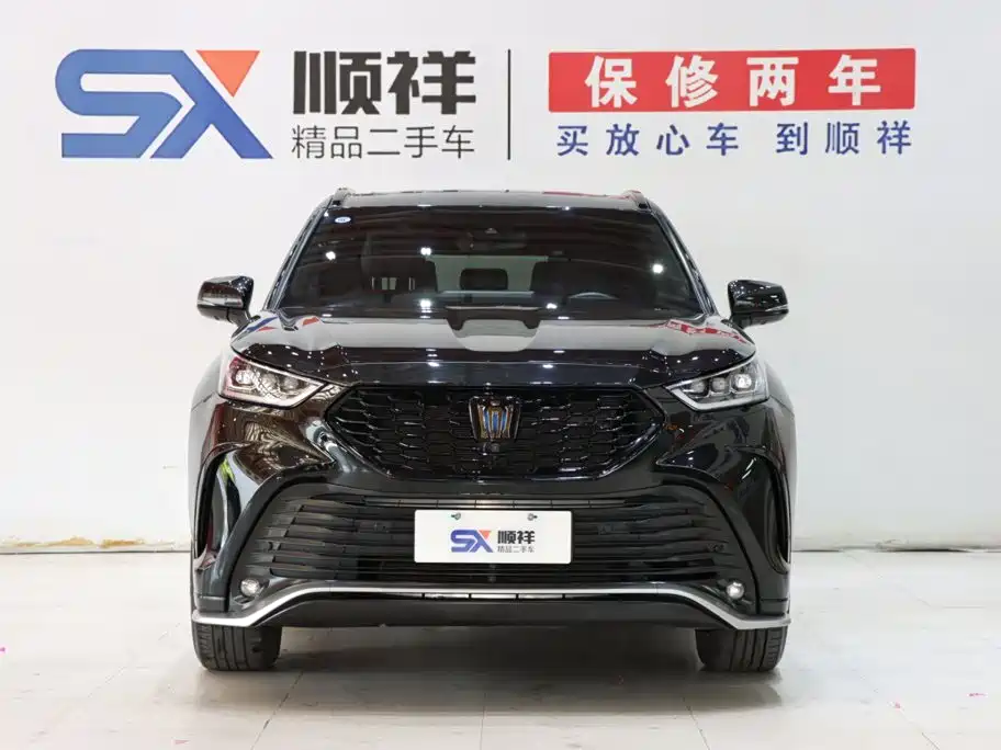 Toyota Crown Kluger — миниатюра 2
