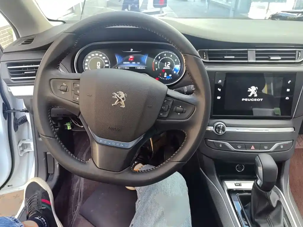 Peugeot 408 — миниатюра 10