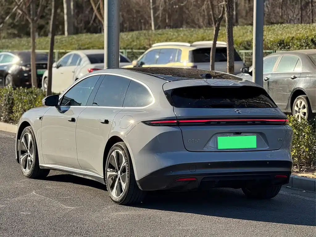NIO NIO ET5T