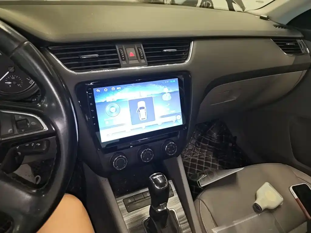 Skoda Octavia — миниатюра 13