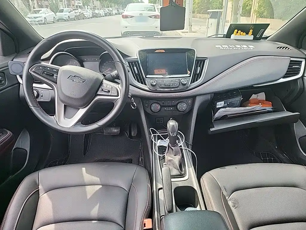 Chevrolet Monza — миниатюра 5