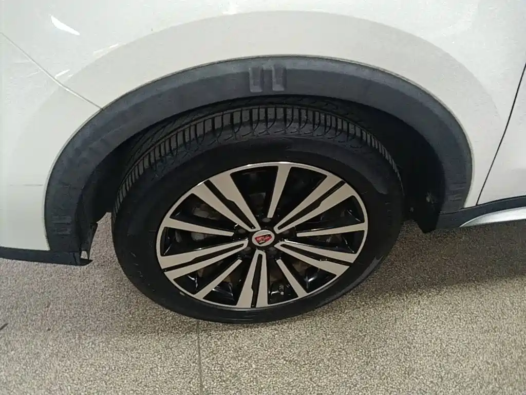 Roewe RX5 — миниатюра 23