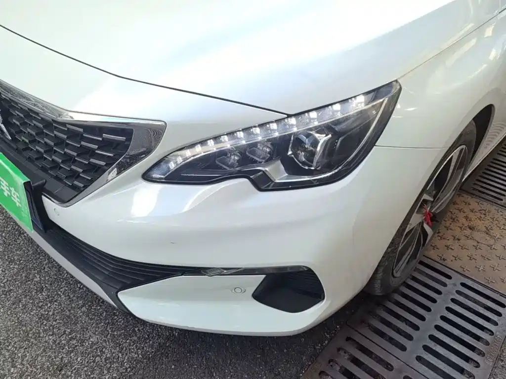 Peugeot 408 — миниатюра 24