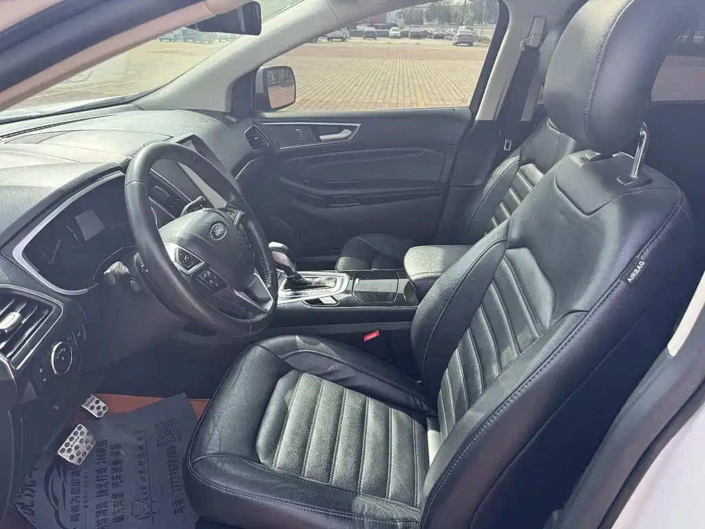 Ford Edge — миниатюра 7