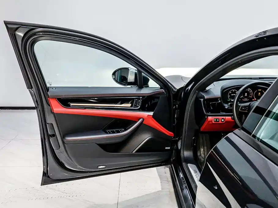 Porsche Panamera — миниатюра 7