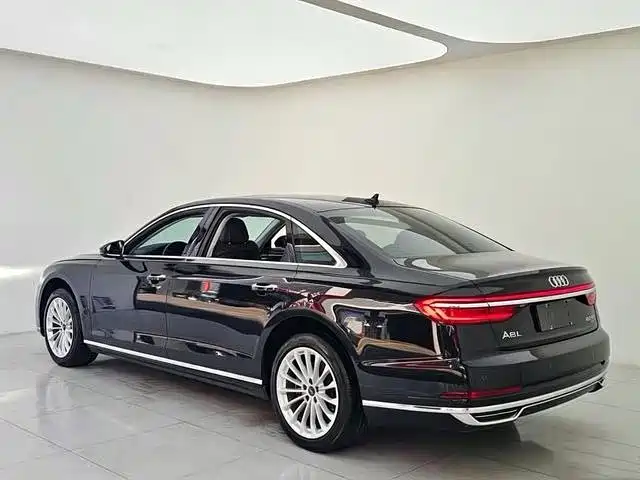 Audi A8 — миниатюра 5