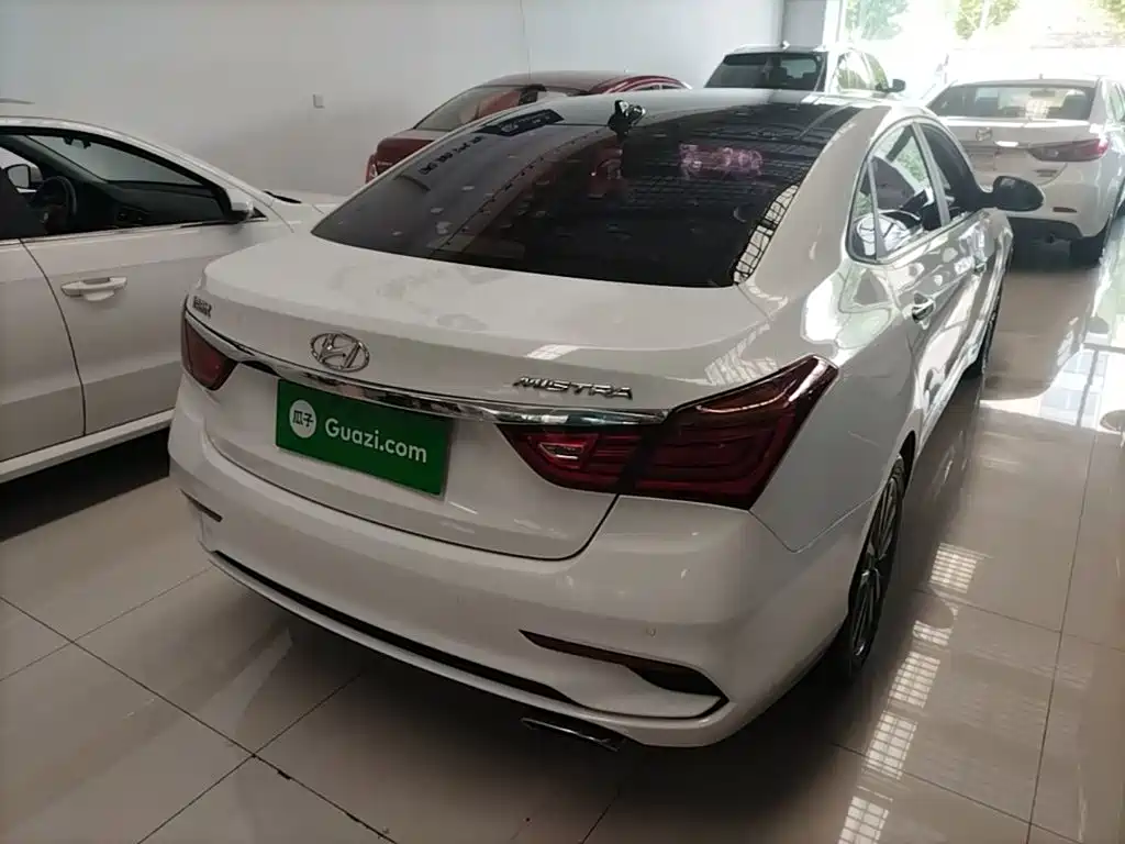 Hyundai Mistra — миниатюра 7