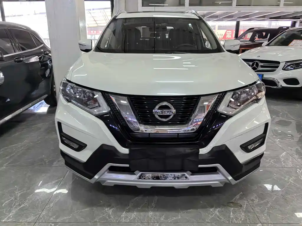NISSAN QIJUN