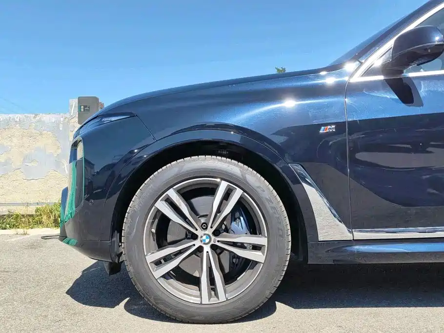 BMW X7 — миниатюра 6