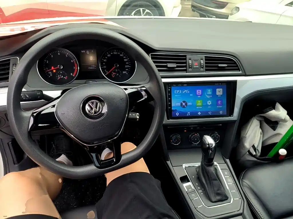 Volkswagen Lamando — миниатюра 10