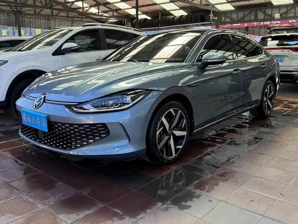 Купить Volkswagen Lamando