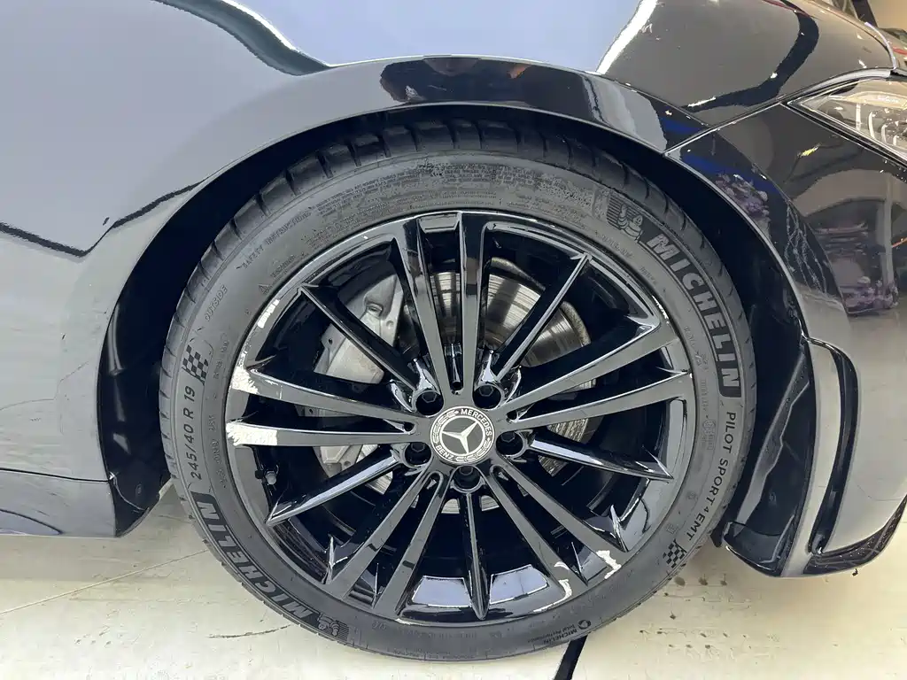 Mercedes-Benz CLS — миниатюра 10