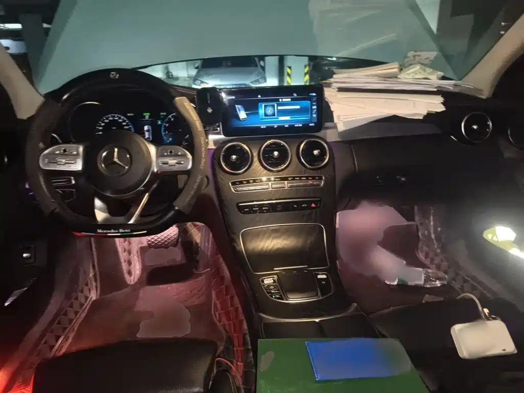 Mercedes-Benz C-Class — миниатюра 13