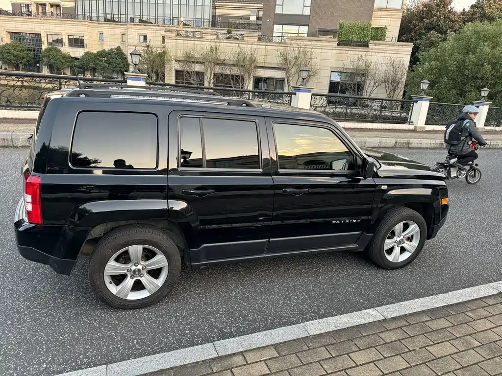 Jeep Patriot — миниатюра 5