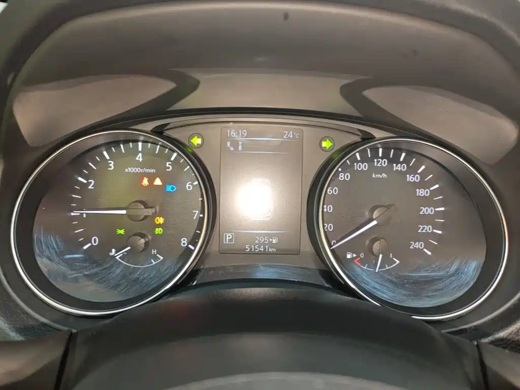 Nissan Qashqai — миниатюра 12