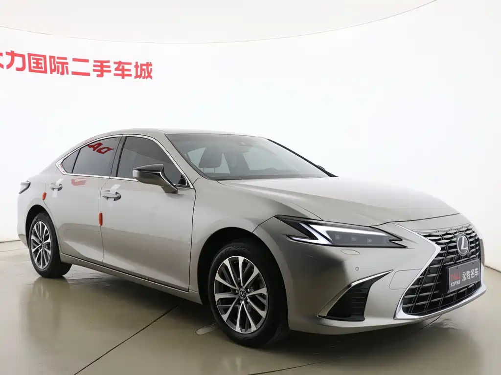 Lexus ES — миниатюра 3