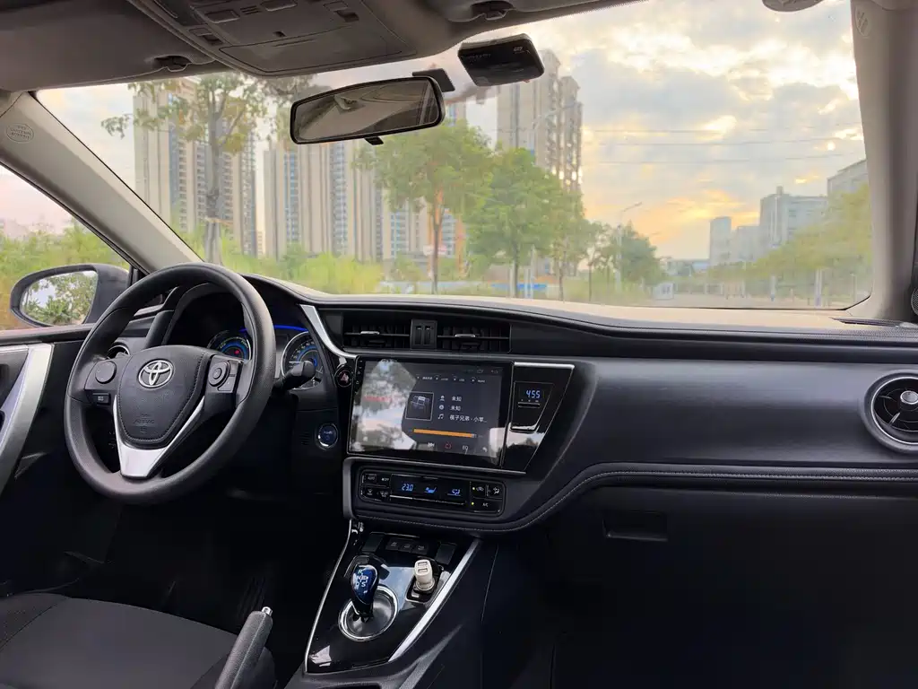Toyota Corolla — миниатюра 14