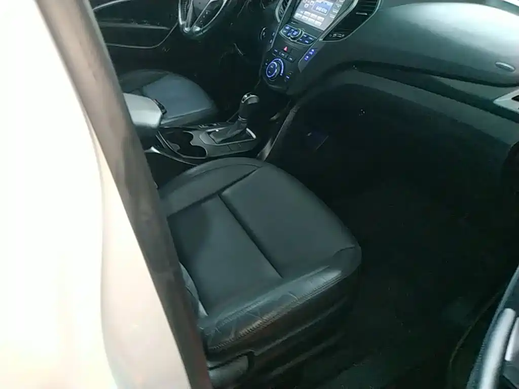 Hyundai Santa Fe — миниатюра 25