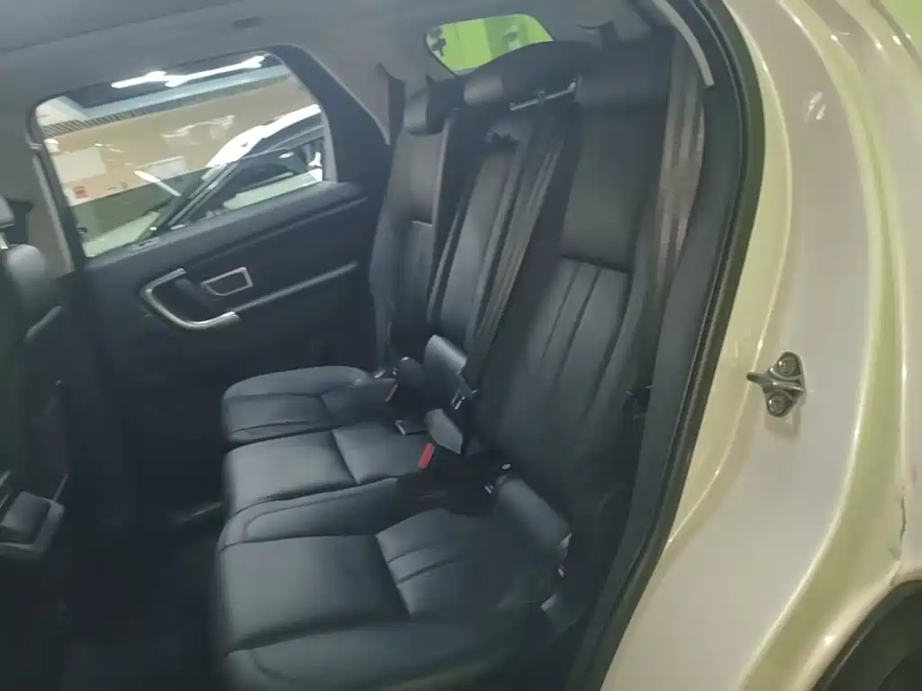 Land Rover Discovery Sport — миниатюра 17