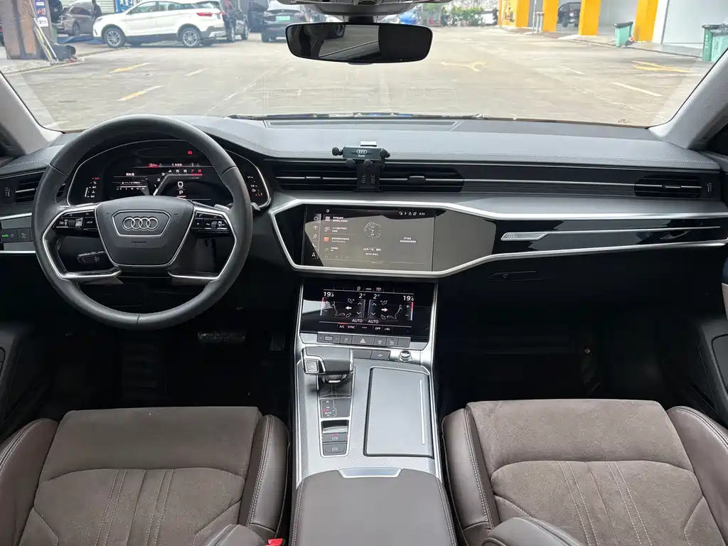Audi A7L — миниатюра 10