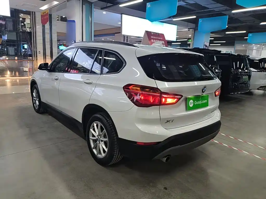 BMW X1 — миниатюра 5