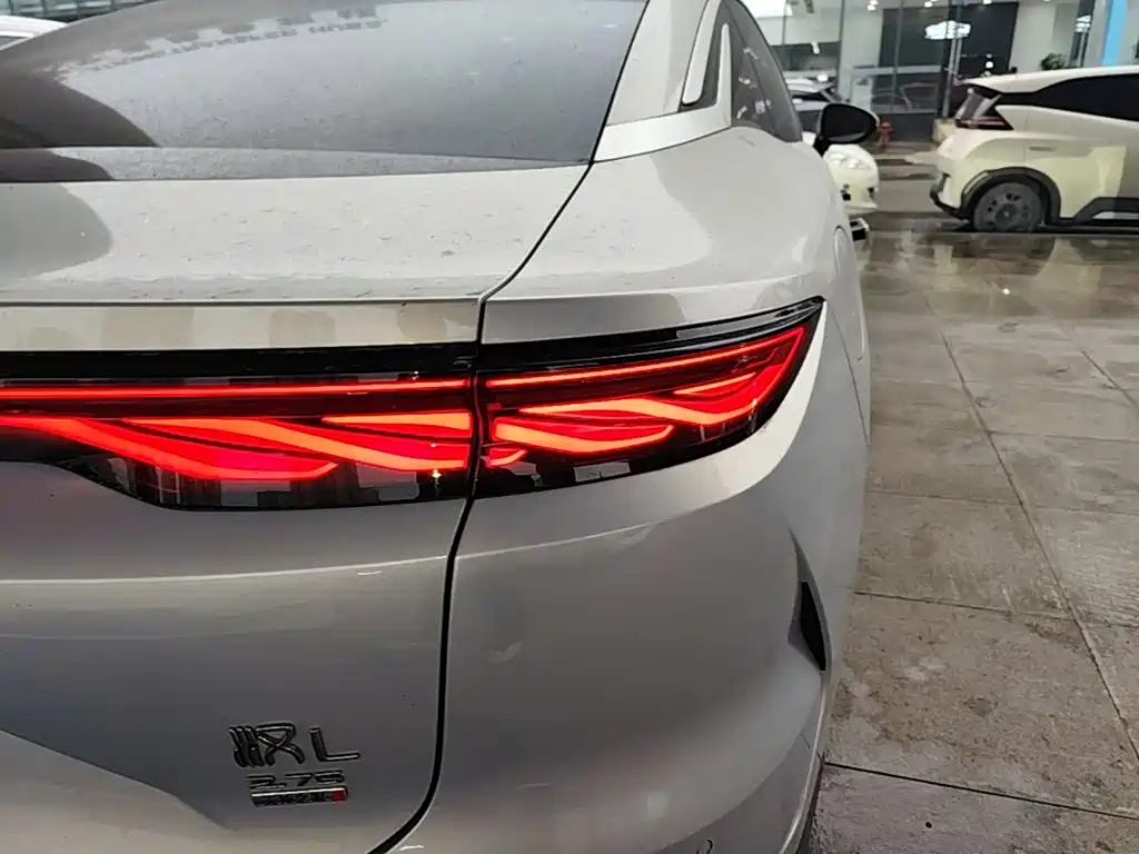 BYD Han L — миниатюра 8