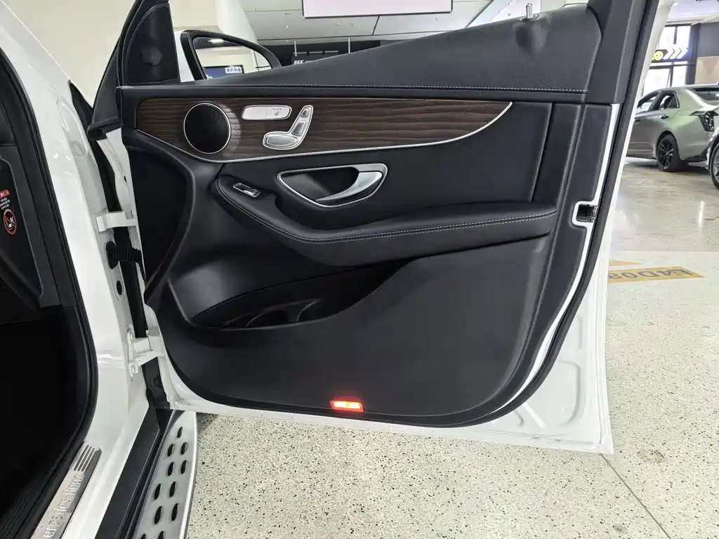 Mercedes-Benz GLC — миниатюра 45