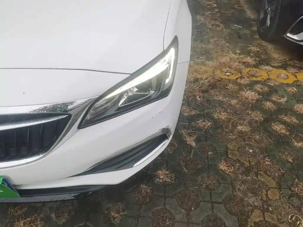 Buick Verano — миниатюра 24