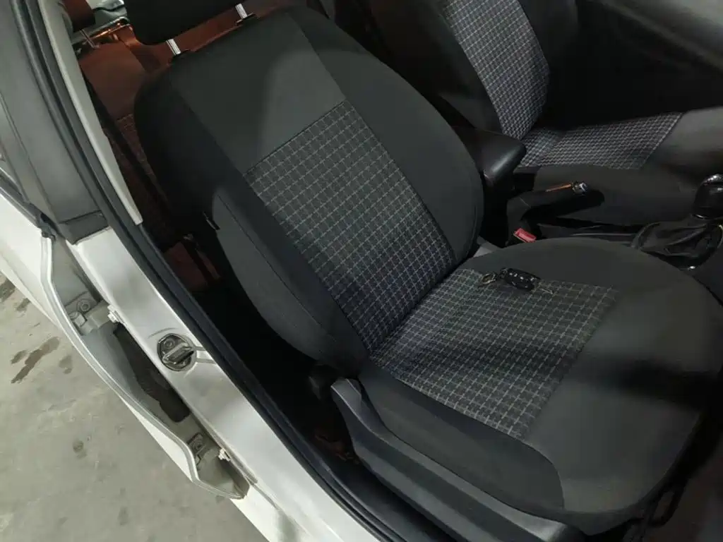 Volkswagen Polo — миниатюра 25