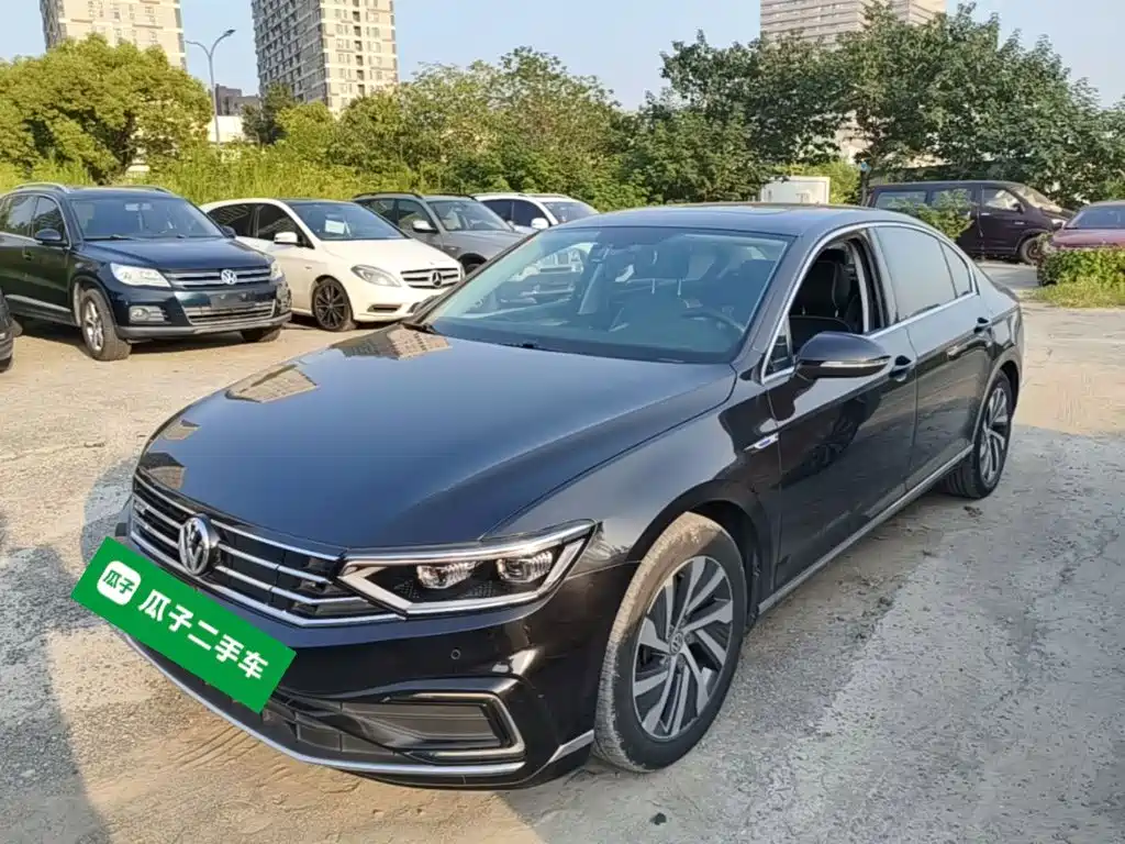 Volkswagen Magotan PHEV — миниатюра 2