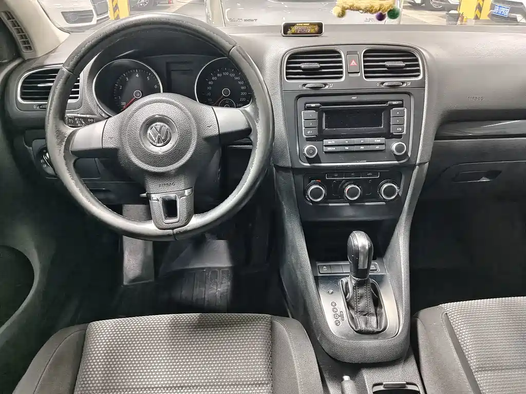 Volkswagen Golf — миниатюра 11