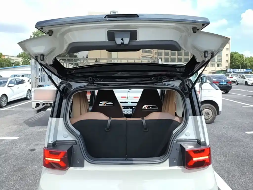 Wuling MINIEV — миниатюра 19