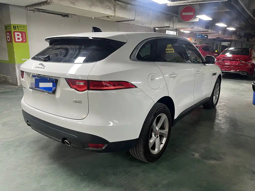 Jaguar F-PACE — миниатюра 9