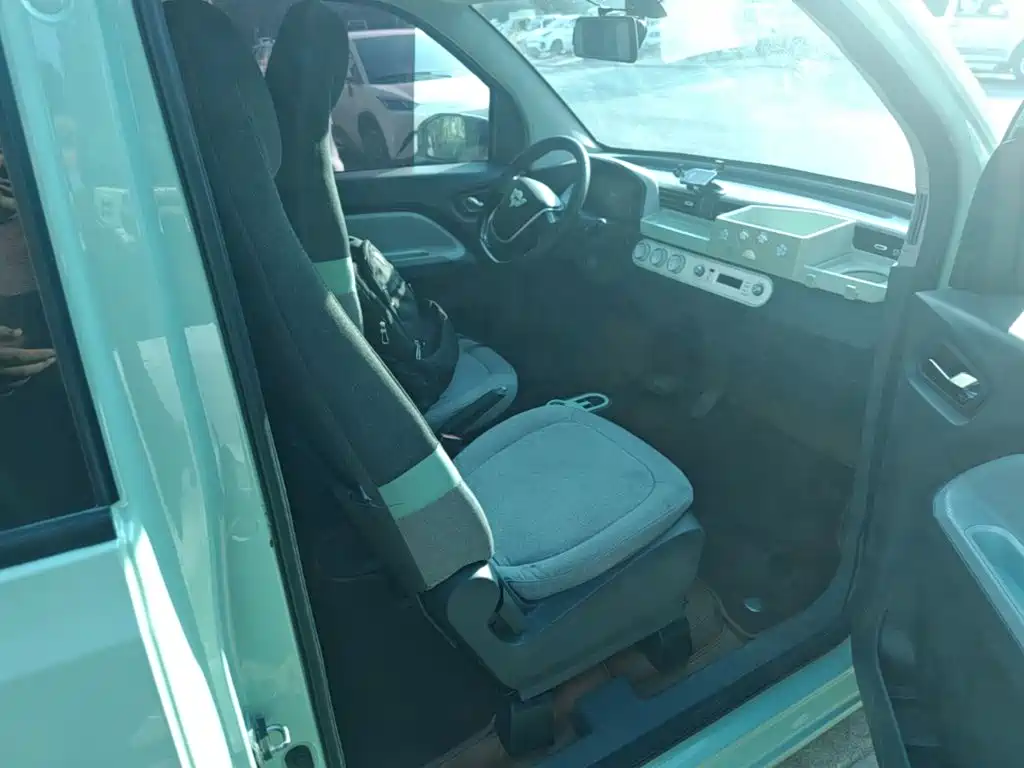Wuling MINIEV — миниатюра 25