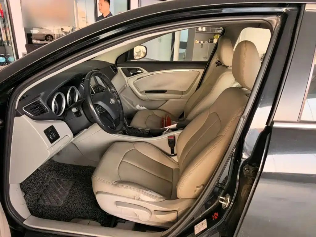 Bestune B90 — миниатюра 15