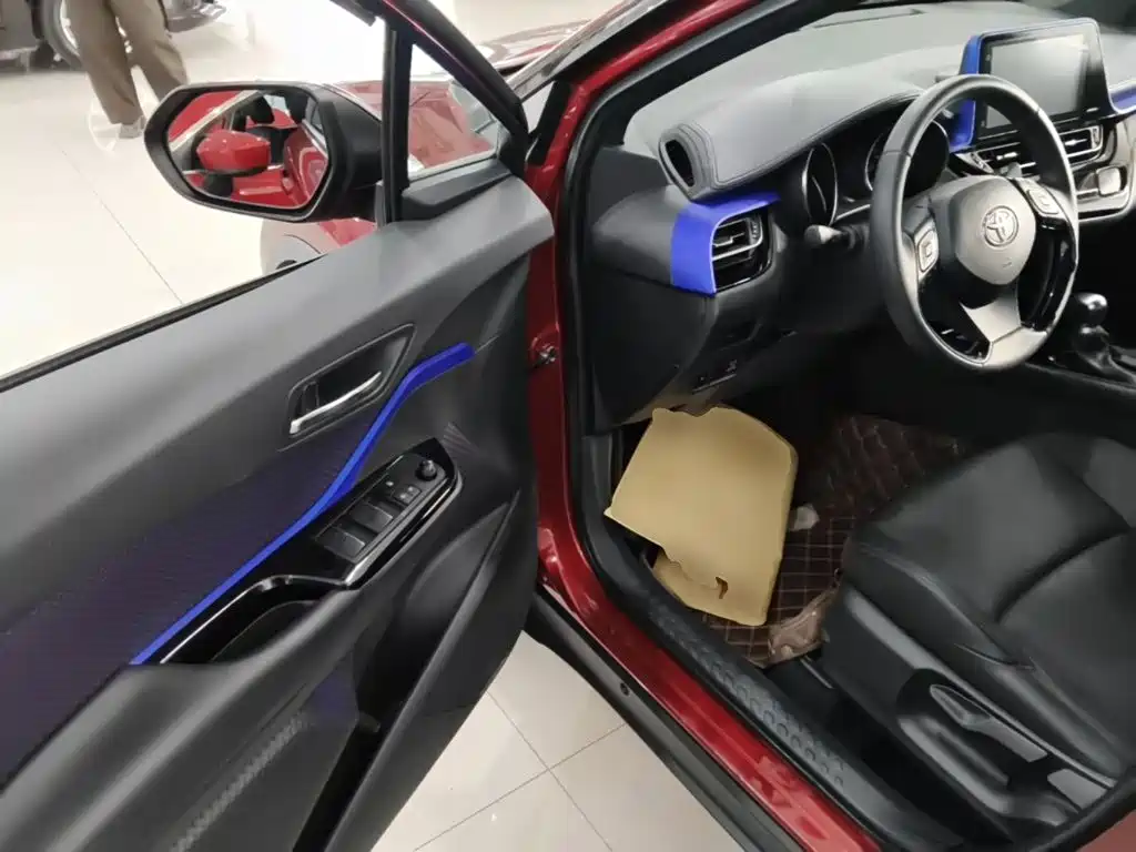 Toyota IZOA — миниатюра 16