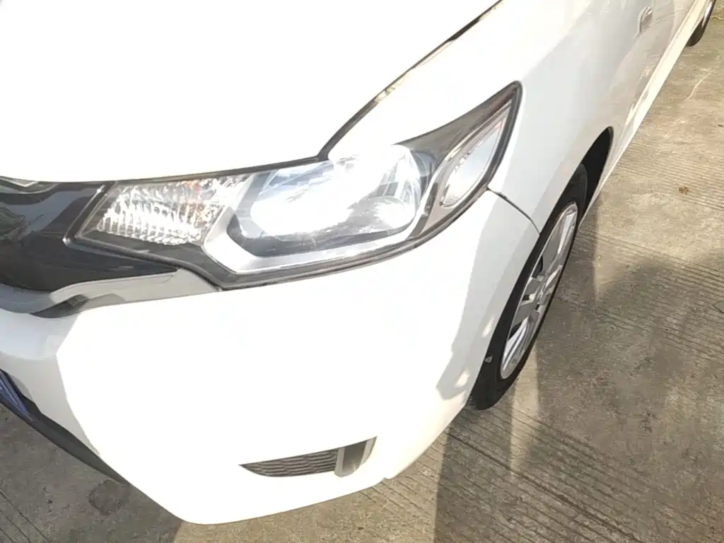 Honda Fit — миниатюра 18