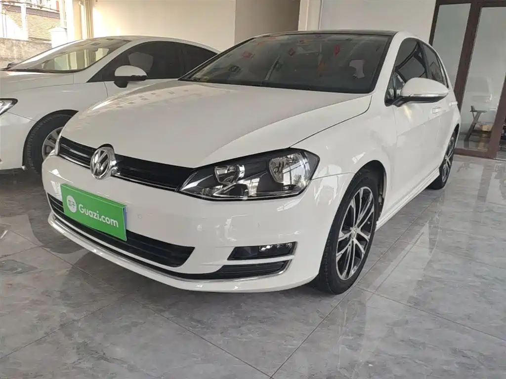 Купить Volkswagen Golf