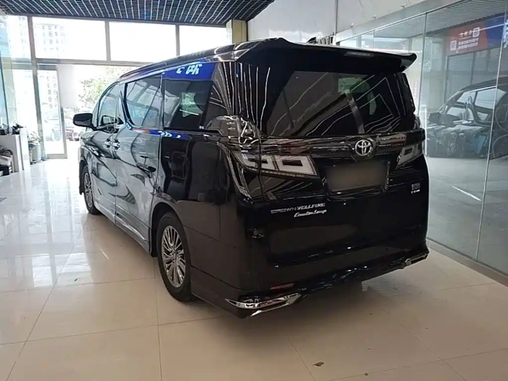 Toyota Vellfire — миниатюра 5