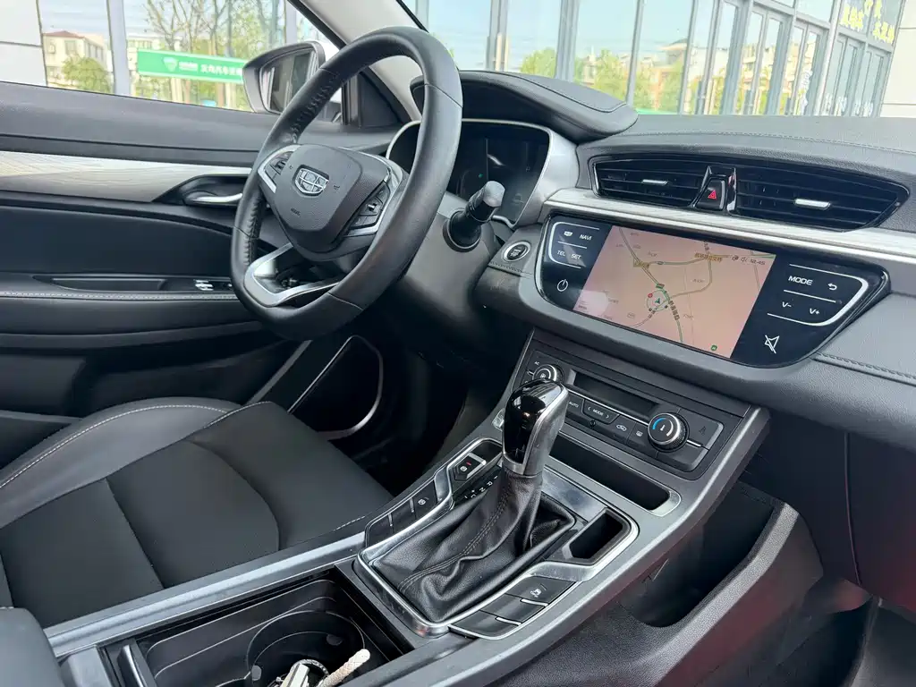 Geely Emgrand — миниатюра 12
