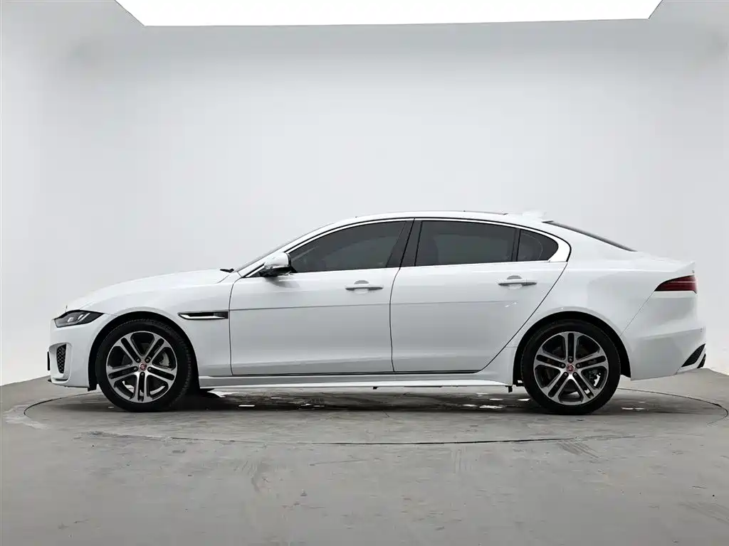 Jaguar XEL 2024 2.0T 250PS R-DYNAMIC S Sport