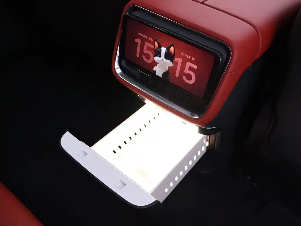 Xiaomi SU7 — миниатюра 24