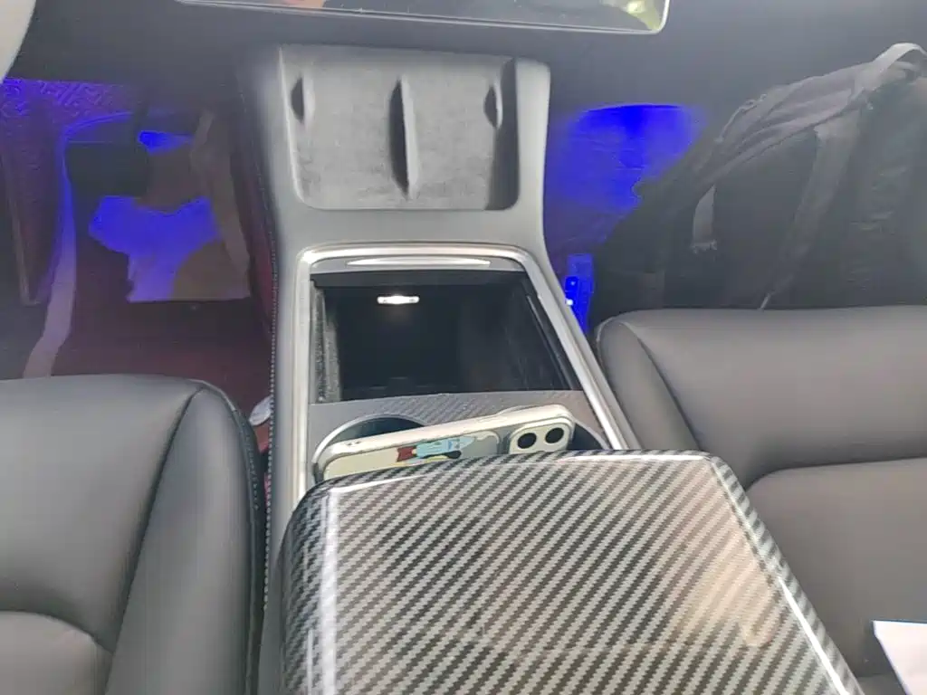 Tesla Model 3 — миниатюра 14