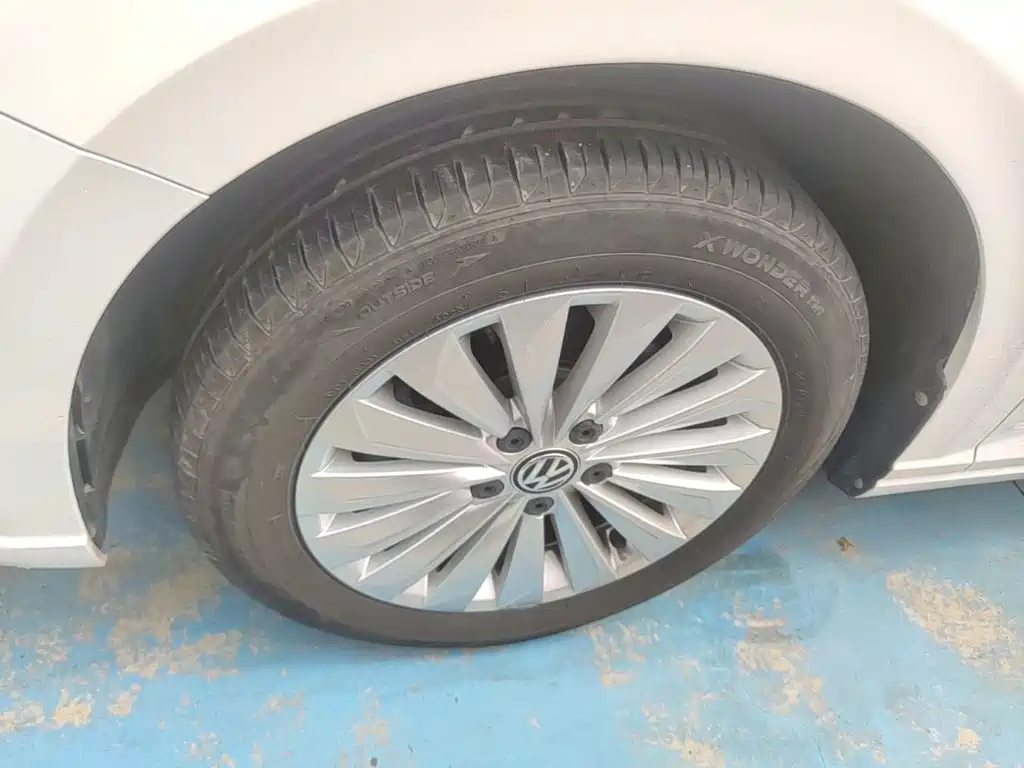 Volkswagen Lavida — миниатюра 23